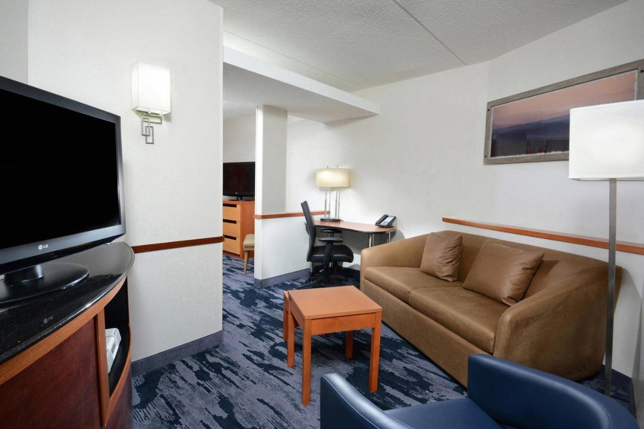 Fairfield Inn & Suites By Marriott Charlottesville North Bagian luar foto