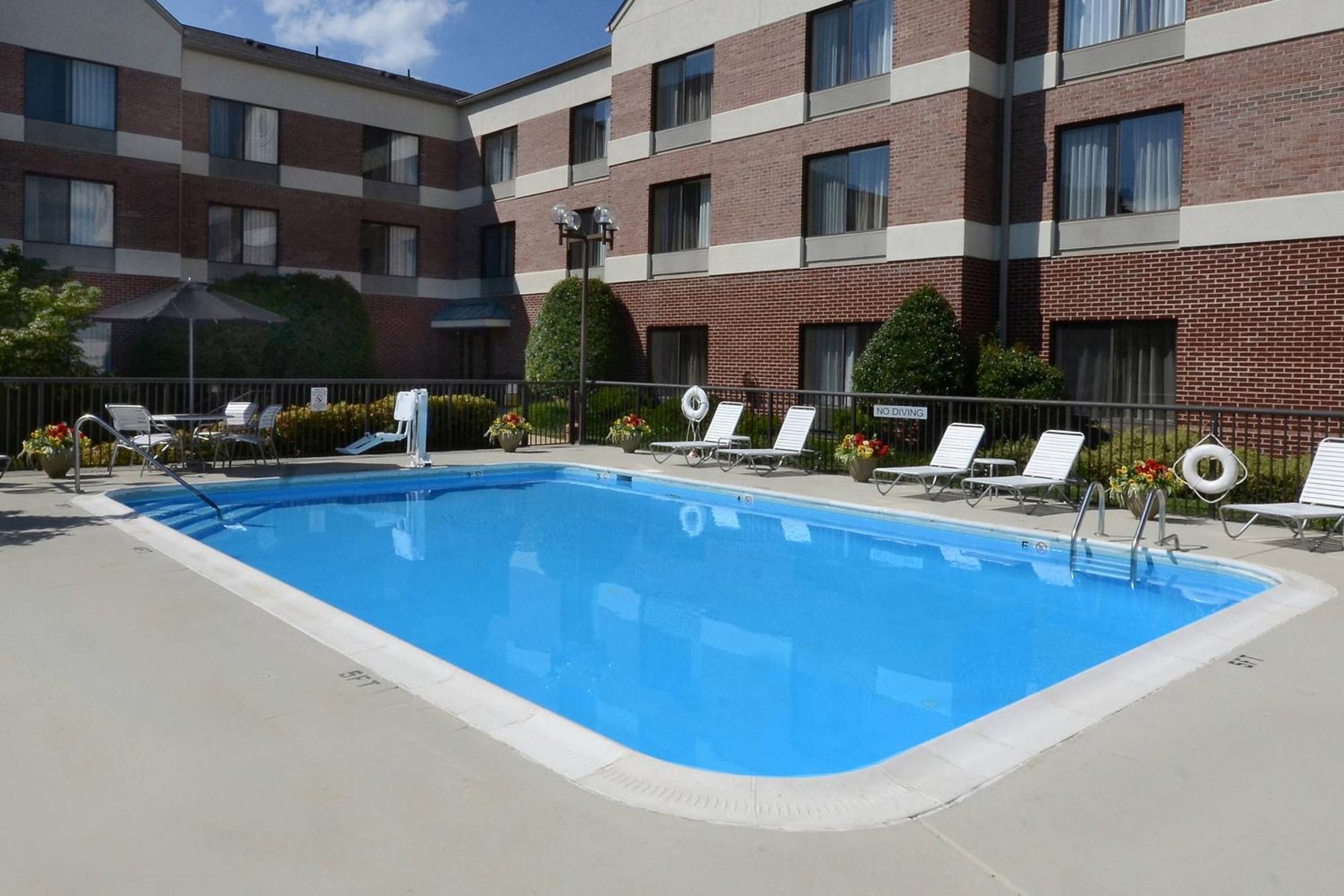 Fairfield Inn & Suites By Marriott Charlottesville North Bagian luar foto